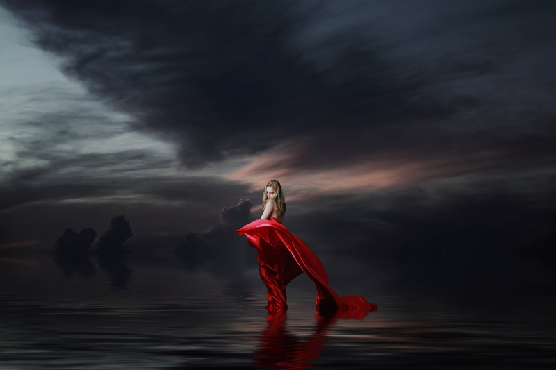 night, frowning, red dress, blonde, the sky, girl, pond, photoart, treatment, clouds, art, bad weather, mood, hem, 5K