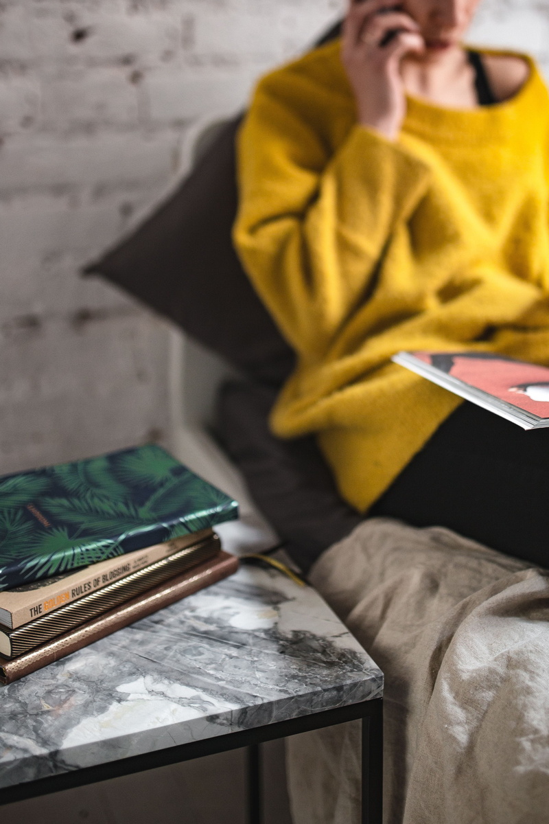 woman, table, adult, book, real people, learning, young, one Person, working, paper, indoors, focus on foreground, education, studying, lifestyle, activity