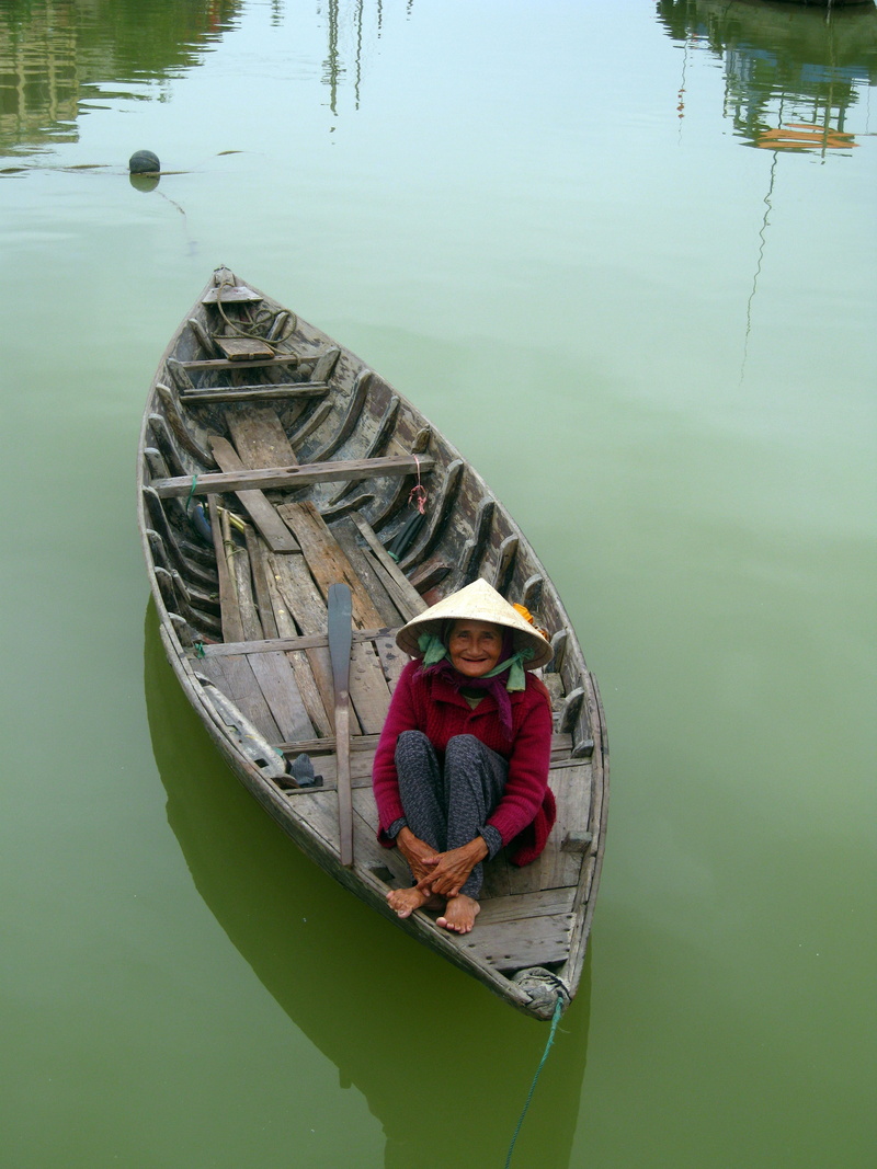 one man only, reflection, day, real people, one person, boat, moored, hat, Woman, transportation, men, adults only, nature, rowboat, senior woman, full length