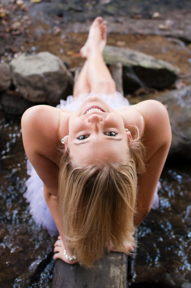 headshot, teenager, one young woman only, leisure activity, smile, beautiful woman, water, human arm, one woman only, long hair, glamour, hairstyle, women