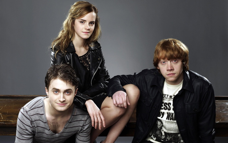 photoshoot, blood, 2K, prince, harry, potter, emma watson, half