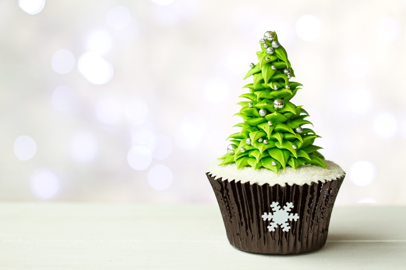 4K, holiday, snack, celebration, freshness, focus on foreground, defocused, ornate, holidays, Christmas, indoors, sweet, wood - Material, cake, cupcake holder