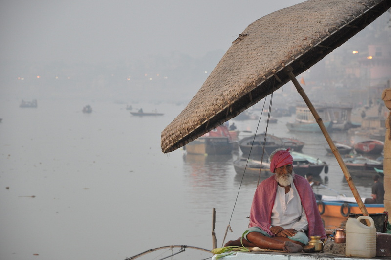 day, transportation, prayer, nature, clothing, nautical vessel, hat, asian style conical hat, lifestyles, lift, adult, time, the, ghat, selling, edge, occupation
