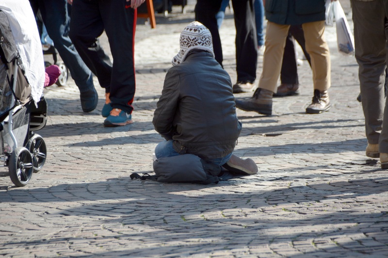 group of people, kneeling, human leg, transportation, outdoors, street child, crowd, people, person, men, concrete, pavement, city, sunlight, frankfurt