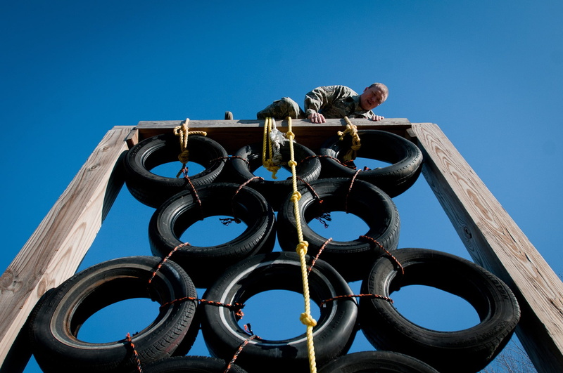 1080P, occupation, industry, metal, climbing, day, working, tires, architecture, outside, wood frame, built structure, outdoors, low angle view, nature