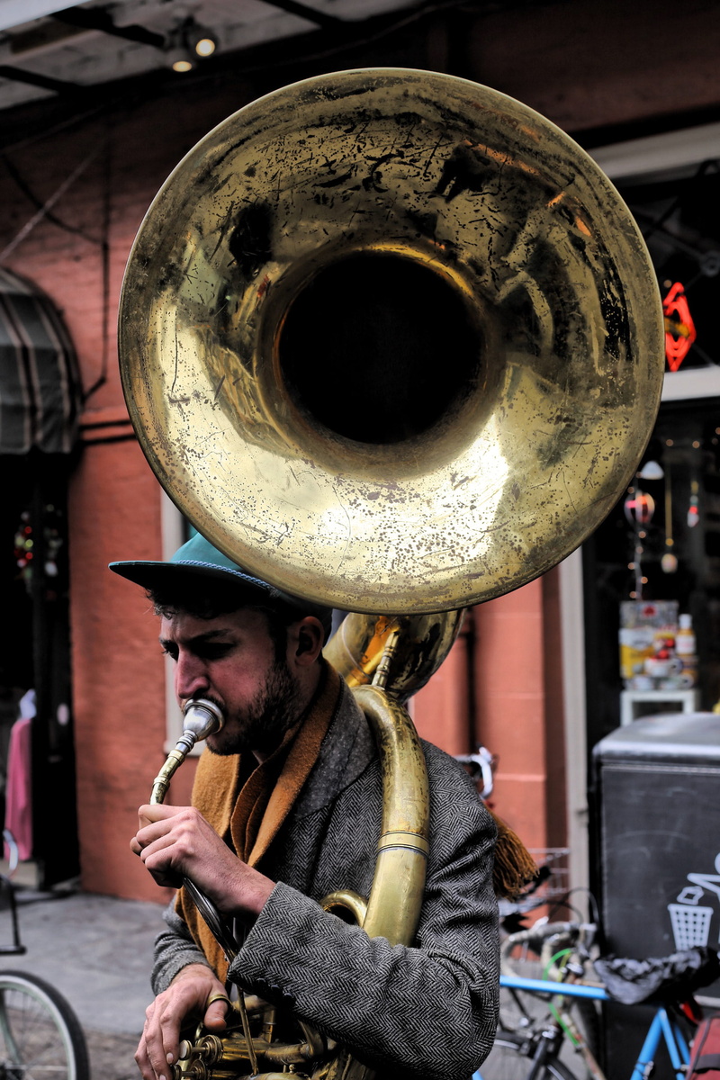instrument, metal, french quarter, tuba, beard, musician, jazz, holding, clothing, men, real people, music, 2K, playing, performance, trumpet, trombone