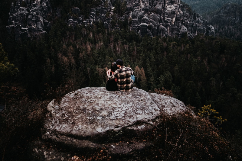 adult, leisure Activity, full length, vacations, love, exploration, caucasian Ethnicity, outdoors, day, rock, hiking, tree, relaxation, forest, 5K, shirt