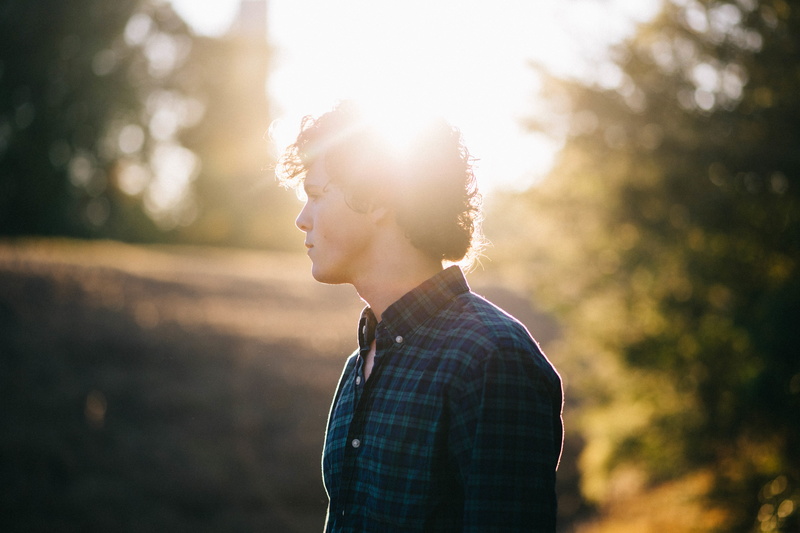 day, wearing, outdoors, photography, headshot, forest, daytime, 5K, one person, side view, tree, sport, young adult, lens flare, bokeh, sunlight, shirt