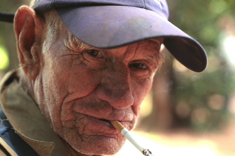 senior men, real people, body part, clothing, paraguay, man, cowboy, gender, nicotine, green, brasa, men, mr, senior adult, human face, focus on foreground