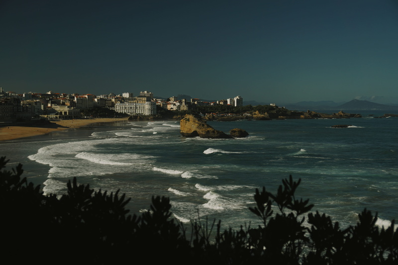 rock, outdoors, sky, landscape, no people, biarritz, hostel, south, rocks, copy space, casino, building exterior, tree, 5K, architecture, clear sky, cityscape