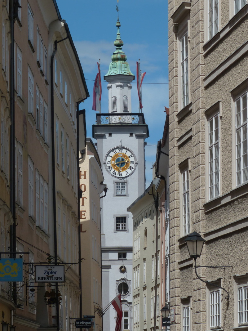 built Structure, religion, day, old town, downtown, europe, building Exterior, building, Salzburg, famous Place, outdoors, town hall, belief, place of worship