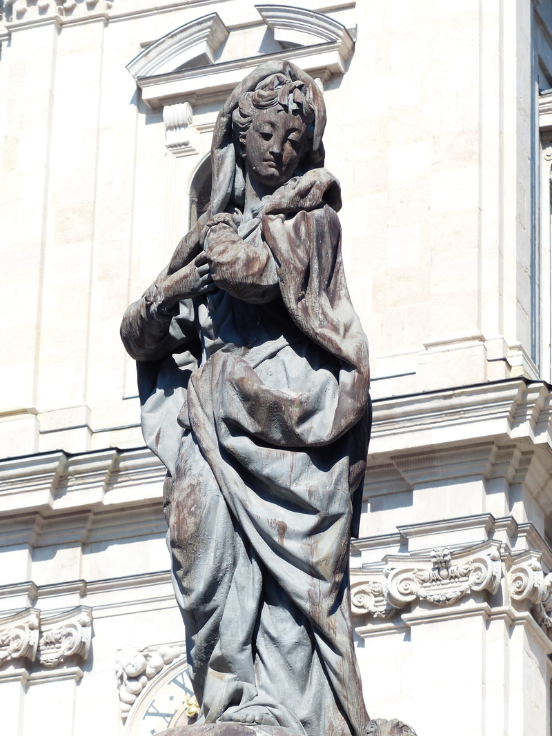 monumental statue, built structure, outdoors, 4K, representation, human representation, sculpture, creativity, johann baptist hagenauer, architecture