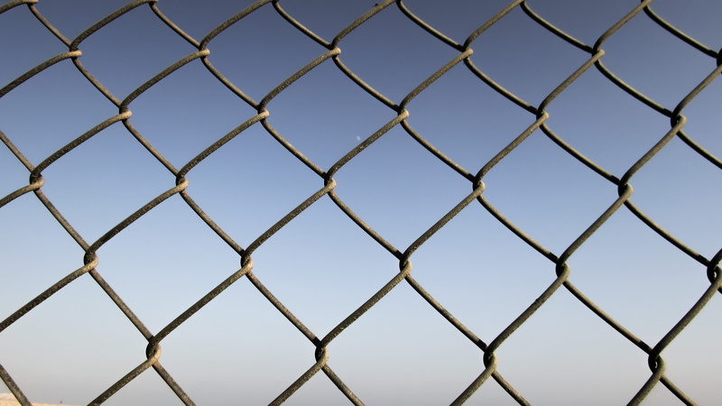 metal, secure, pattern, repetition, demarcate, 4K, sky, nature, day, chainlink fence, link, safety, wire mesh, fence, protection, separate, security, privacy