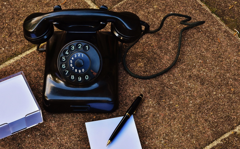 listeners, near, generations, technology, nostalgia, table, number, rotary, old phone, nostalgic, rotary phone, dial, black, 4K, communication, year built 1955