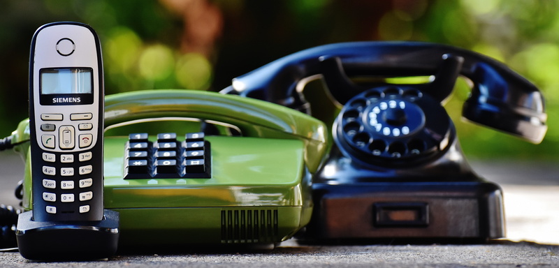 classic, 5K, focus on foreground, communication, generations, nostalgia, landline phone, table, number, home, receiver, phone, close-up, cordless, talk