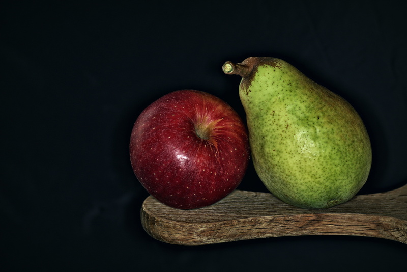 studio shot, black background, apple, wood - material, fruit, still life, green color, ripe, group of objects, close-up, healthy eating, three objects