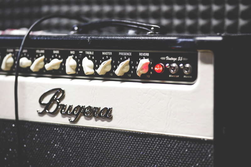 close-up, instruments, white, western script, push button, guitar, silver colored, things, close, amplifier, still, no people, amp, selective focus, metal