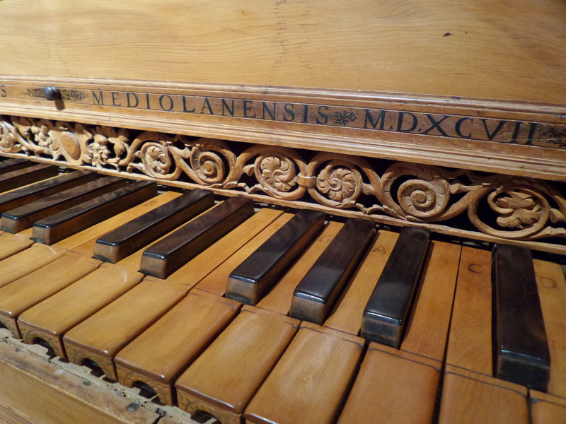 history, design, 5K, built structure, music, musical equipment, Keyboard, classical style, full frame, wood - material, ornate, Piano, craft, low angle view