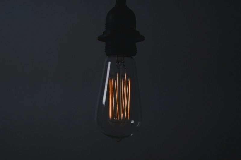 electricity, light, food/Drink, glowing, 2K, bulb, shot, filament, still life, day, electric light, Closeup, lighting Equipment, studio shot, no People