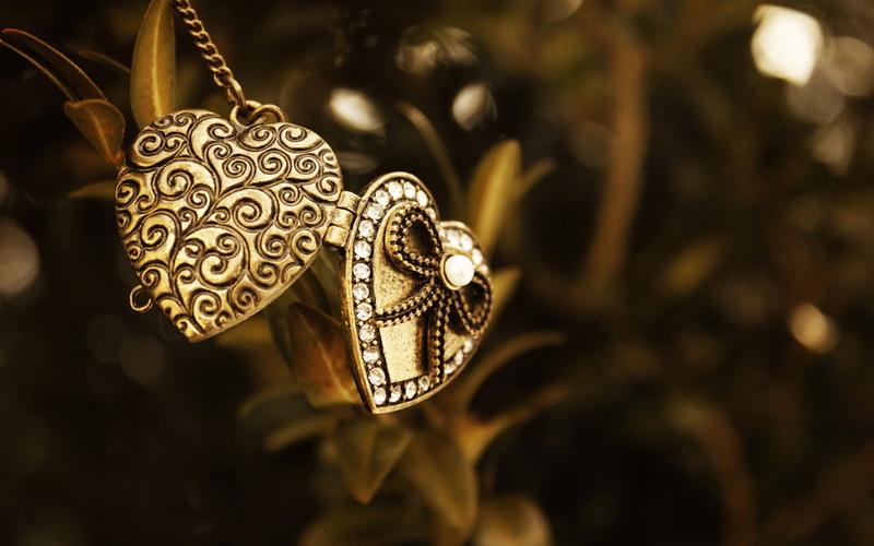jewelry, detail, romance, macro, bokeh, heart, meatl, artistic, holidays, clasp, valentine, chain, close, love, designs, 1080P, bow, locket