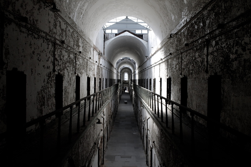 direction, photo, hallway, light, mood, photography, prison, darkness, 4K, penitentiary, day, corridor, ceiling, inside, wall - building feature, vanishing point