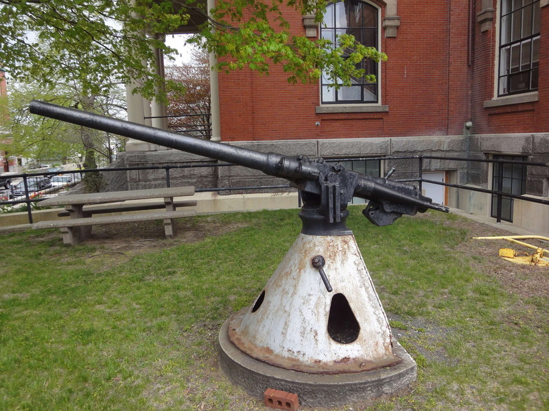 architecture, weapon, 2K, outdoors, water, building, day, the past, built structure, metal, plant, cannon, building exterior, 01930 city hall ww1 cannon