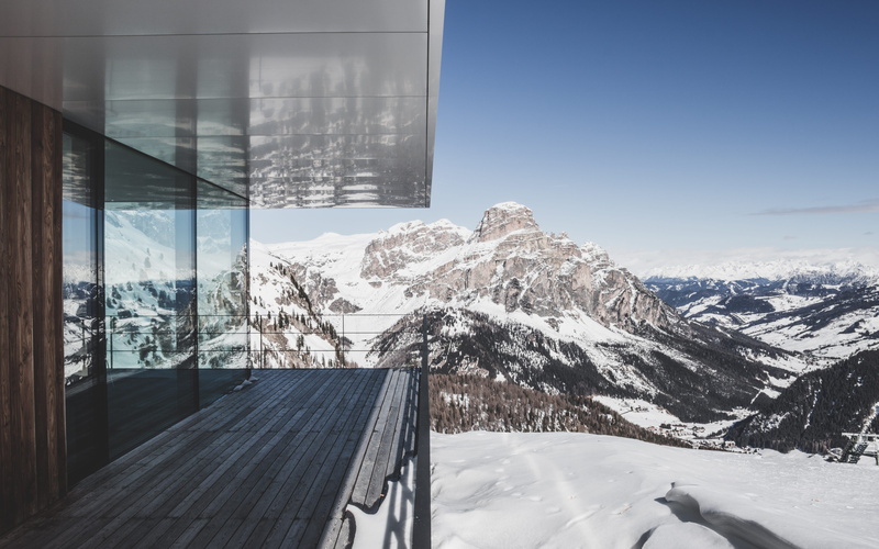 banister, snow, ice, snowy, outdoors, housing, no people, 5K, day, scenics - nature, beauty in nature, south tyrol, building, cold temperature, piz boè alpine lounge