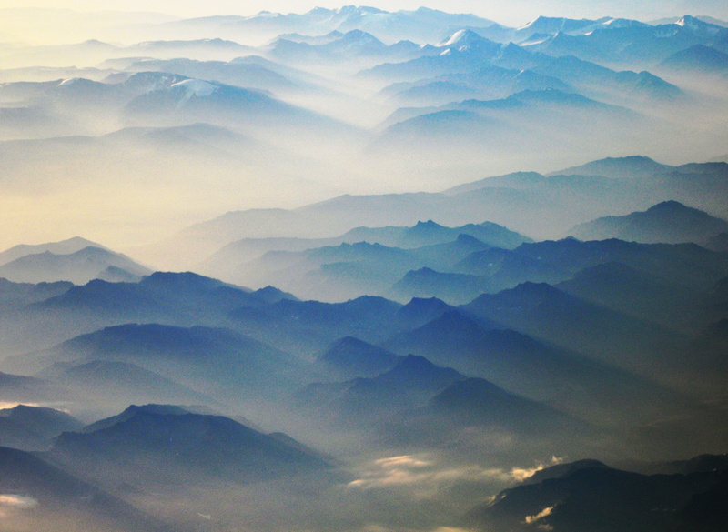 aerial view, bronze, diamond, radin, snow, mountain, me, arctic, gear, platinum, smoking, 2K, daytime, peaks, silver, mountains, gold, fire, view, Smoke