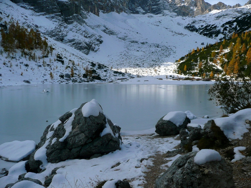 snow, lake, 2K, winter, snowcapped mountain, mountain, cortina, rock - object, sorapiss, frozen, day, beauty in nature, non-urban scene, cold temperature