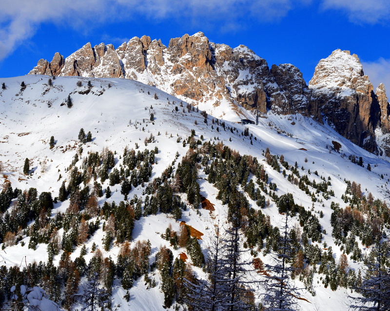 no people, cloud - sky, nature, mountains, high mountains, mountain peak, clouds, blue, non-urban scene, scenics - nature, outdoors, snow, winter, snowcapped mountain