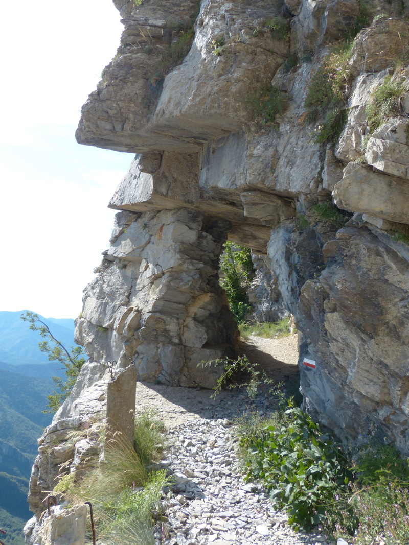 rock, rock formation, breakthrough, gta, hike, no people, solid, sentiero degli alpini, sky, eroded, physical geography, tranquility, trail, travel, built structure