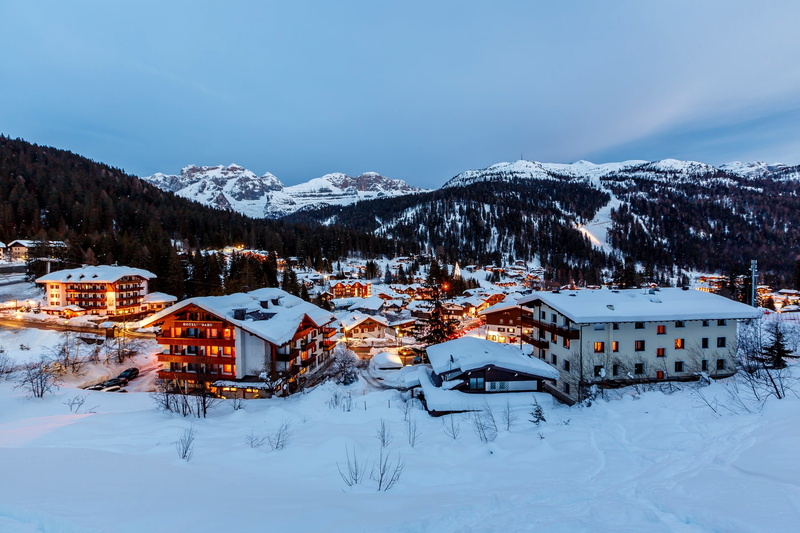 Italia, house, Alps, nature, the city, mountains, beauty in nature, building exterior, snow, sky, facade, building, Italy, residential district, land, no people