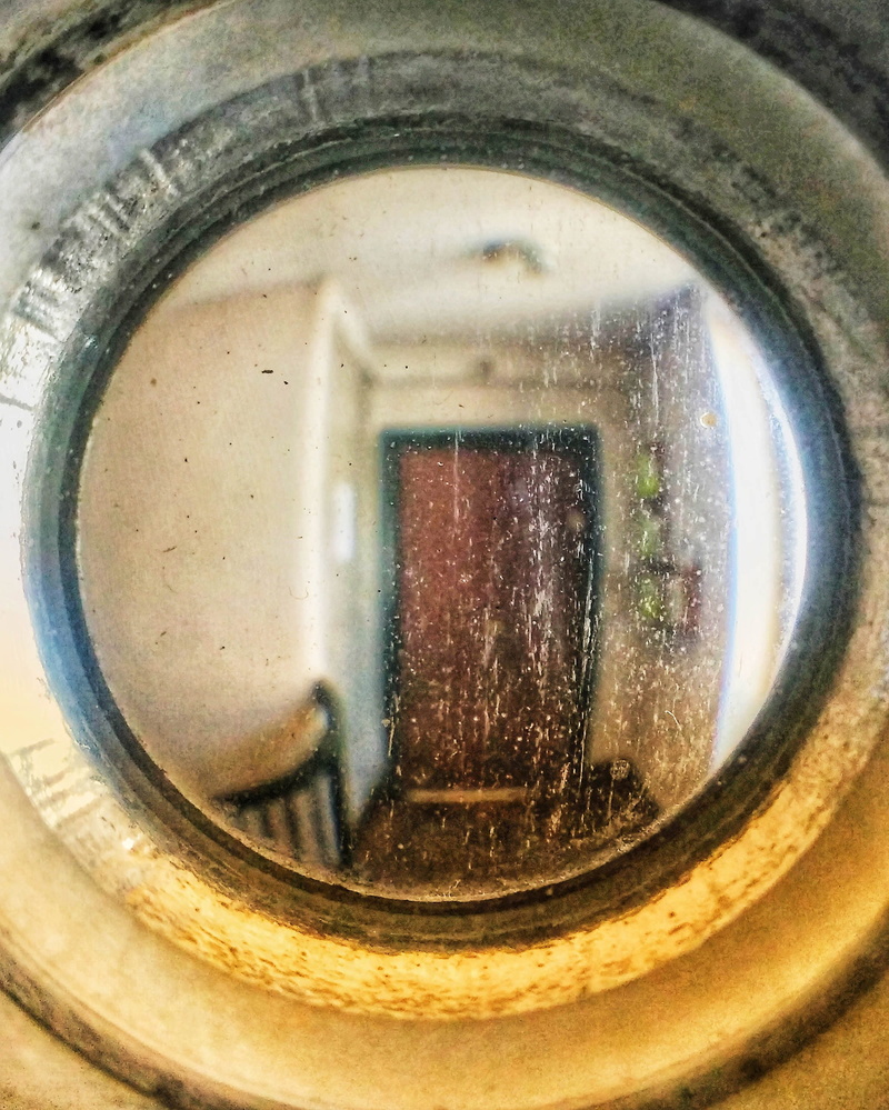 nature, technology, geometric shape, selective focus, architecture, built structure, close-up, glass - material, judas, circle, design, no people, outdoors