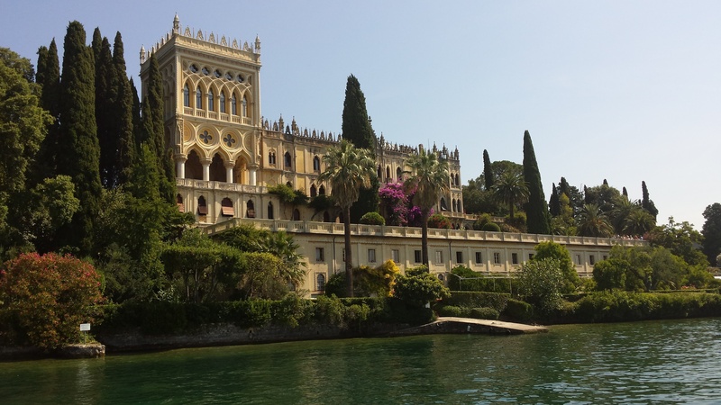 city, built structure, luxury, water, clear sky, outdoors, tourism, summer, tree, italy, building, building exterior, plant, travel destinations, 4K, waterfront