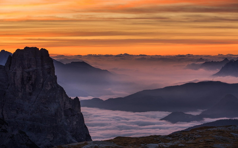 sunset, mountain peak, cloud - sky, beauty in nature, idyllic, mountain range, mountain, summer, non-urban scene, sky, 720P, rock, mountains, romantic sky
