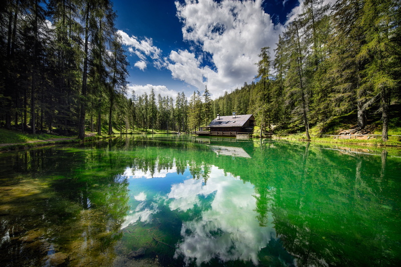 Ghedina Lake, trees, forest, Озеро Гедина, house, reflection, Cortina dampezzo, 1080P, lake, Italy