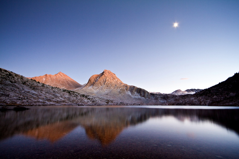 mountain, mountains, reflection, lake, outdoors, alpenglow, sky, Sapphire, 2K, moon  lake, nature, Twilight, daytime, mountain Peak, calm, scenics, across