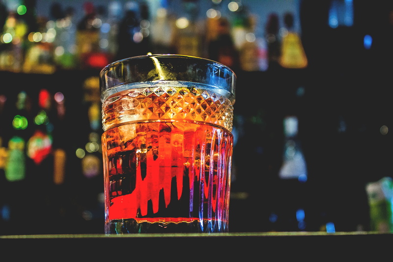 transparent, bar counter, ginlover, vermouth, table, refreshment, beer - alcohol, food and drink, glass - material, ghiaccio, campari, drinking glass, gin cocktail