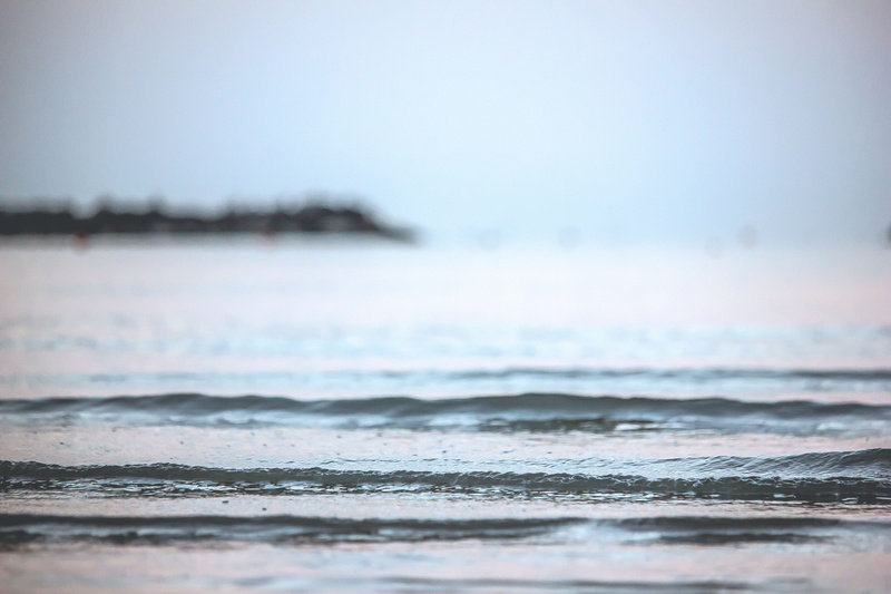motion, selective focus, h2o, onde, tranquil scene, beauty in nature, tranquility, nature, mare, surface level, sky, scenics - nature, wave, water, land