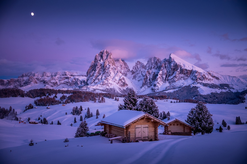 Alpe Di Siusi / Seiser Alm, mountain tundra, Italy, The Alpe di Siusi, The Dolomites, village, South Tyrol, winter, valley, houses, mountains, snow, 5K