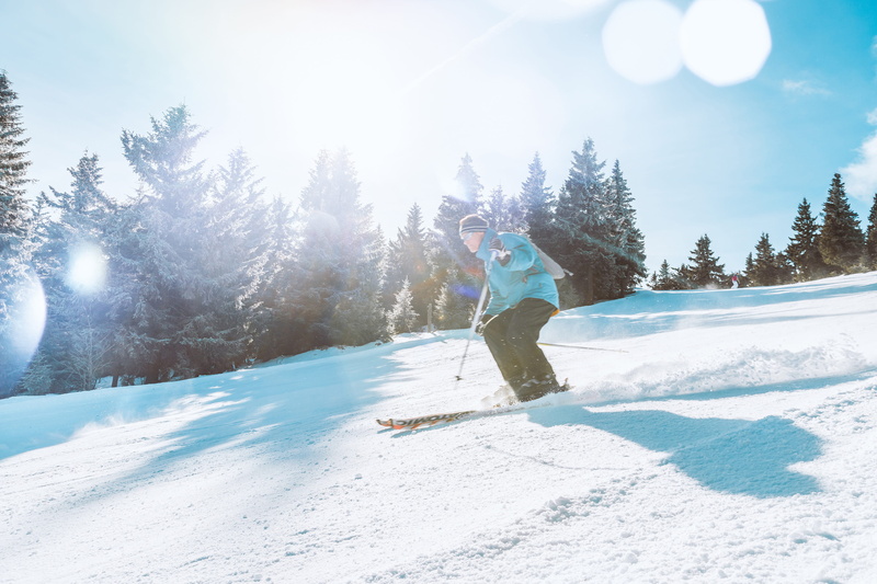 human arm, limb, cold temperature, lifestyles, arms raised, high, skiing, day, mountain range, leisure activity, trip, sun, human limb, winter, vacations