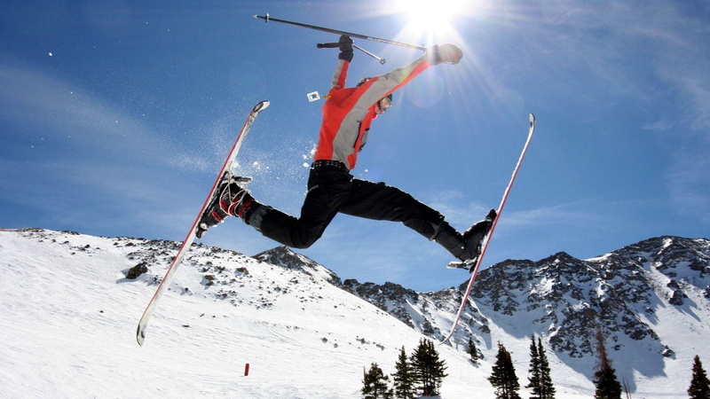 person, orange, sports, pants, black, 1920x1080, s, grey, mountain, 1080P, sweater, winter, snow, skier