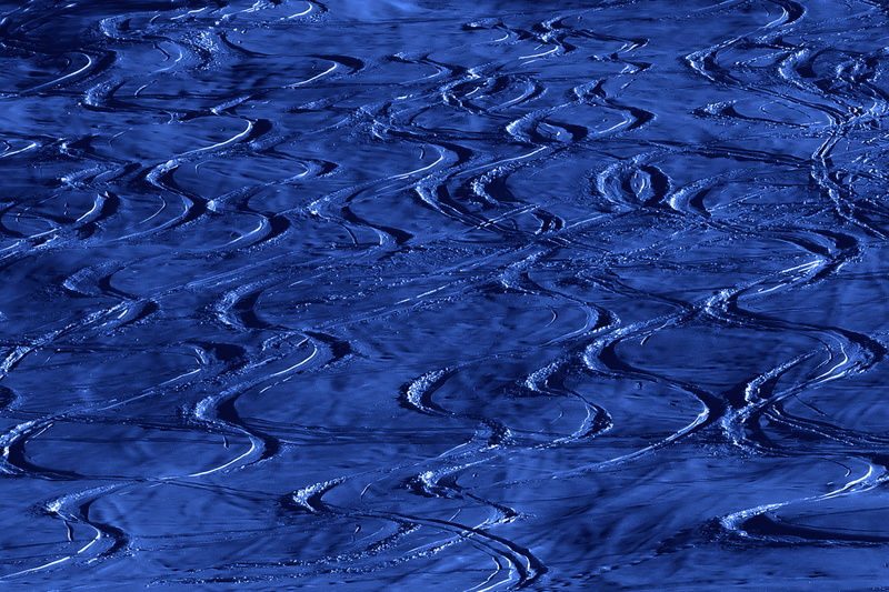 water, wet, rippled, close-up, ski, tranquility, bird, cold temperature, pattern, full frame, curves, outdoors, albatross, no people, backgrounds, bend
