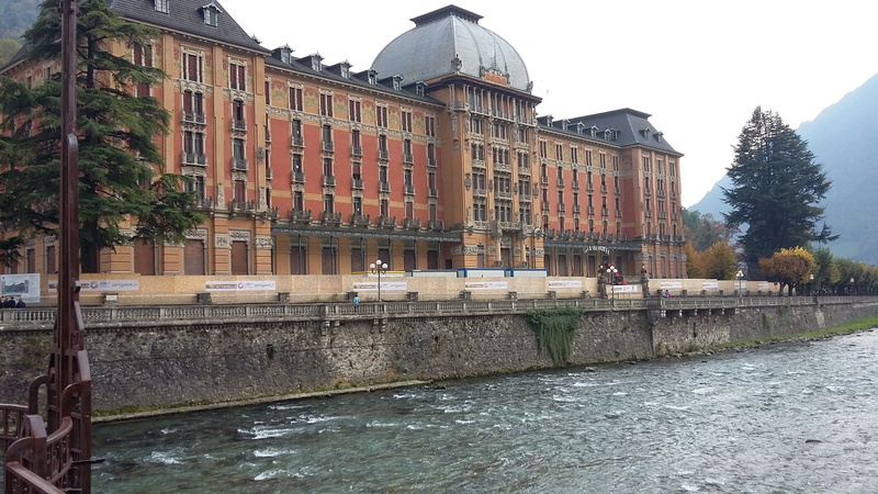 tree, city, history, san pellegrino, plant, liberty, travel destinations, outdoors, canal, the past, nature, building exterior, waterfront, grand-hotel