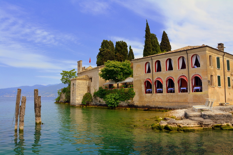 reflection, no people, arch, built structure, the past, sky, building, arch bridge, travel destinations, 5K, cloud - sky, villa, luxury, mansion, water
