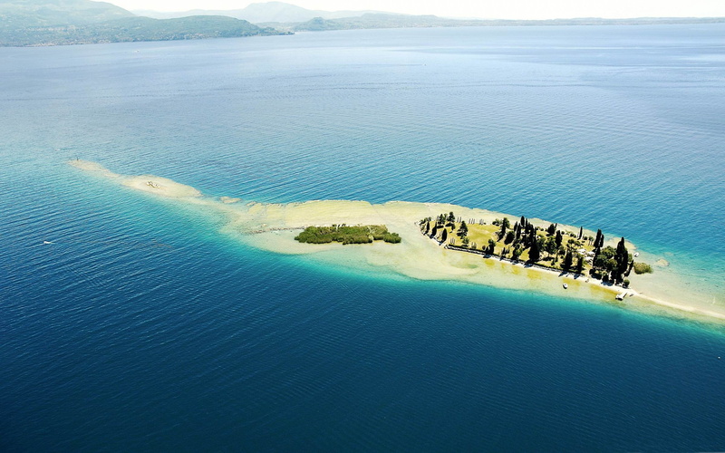 horizon over water, scenery, day, aerial view, water, travel, beauty in nature, tranquility, sea, lagoon, garda, yellow, tranquil scene, lake, high angle view