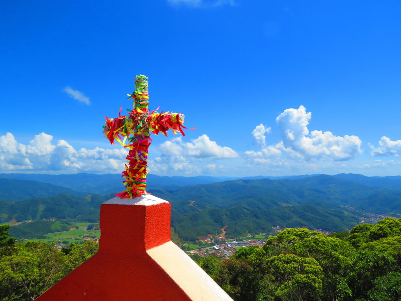 belief, new trento, human representation, tree, cloud - sky, tranquility, cruz, scenics - nature, sky, plant, 4K, religion, mountain range, representation