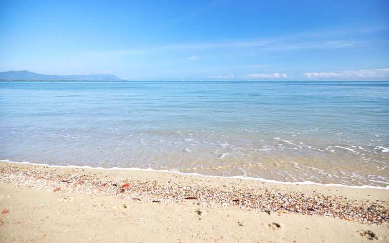 beach, foam, distance, early, sand, day, sun, tranquil scene, beauty in nature, no people, sky, mountans, horizon, outdoors, nature, morning, land, sea
