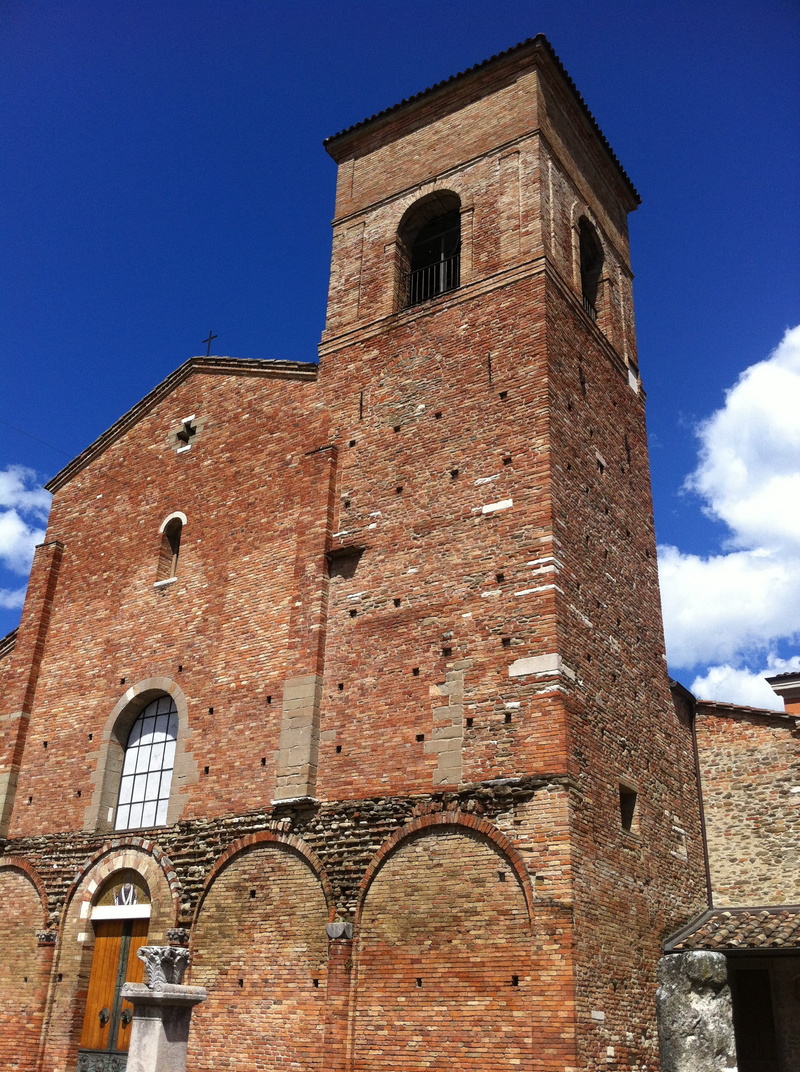 building, arch, history, tower, brick, day, low angle view, italy, blue, old, chiesa, sky, the past, window, no people, romagna, sarsina, nature, architecture