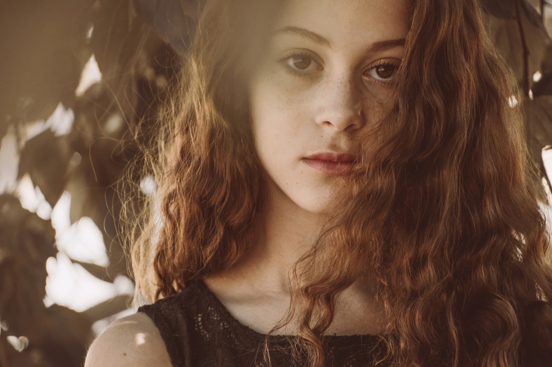 contemplation, women, girl, front view, beauty, woman, top, hat, black, portrait, young adult, brown hair, leaf, editorial, beautiful woman, human, lifestyles